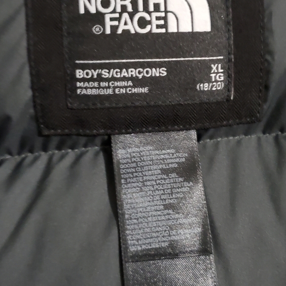 North Face Youth winter coat - Picture 3 of 4
